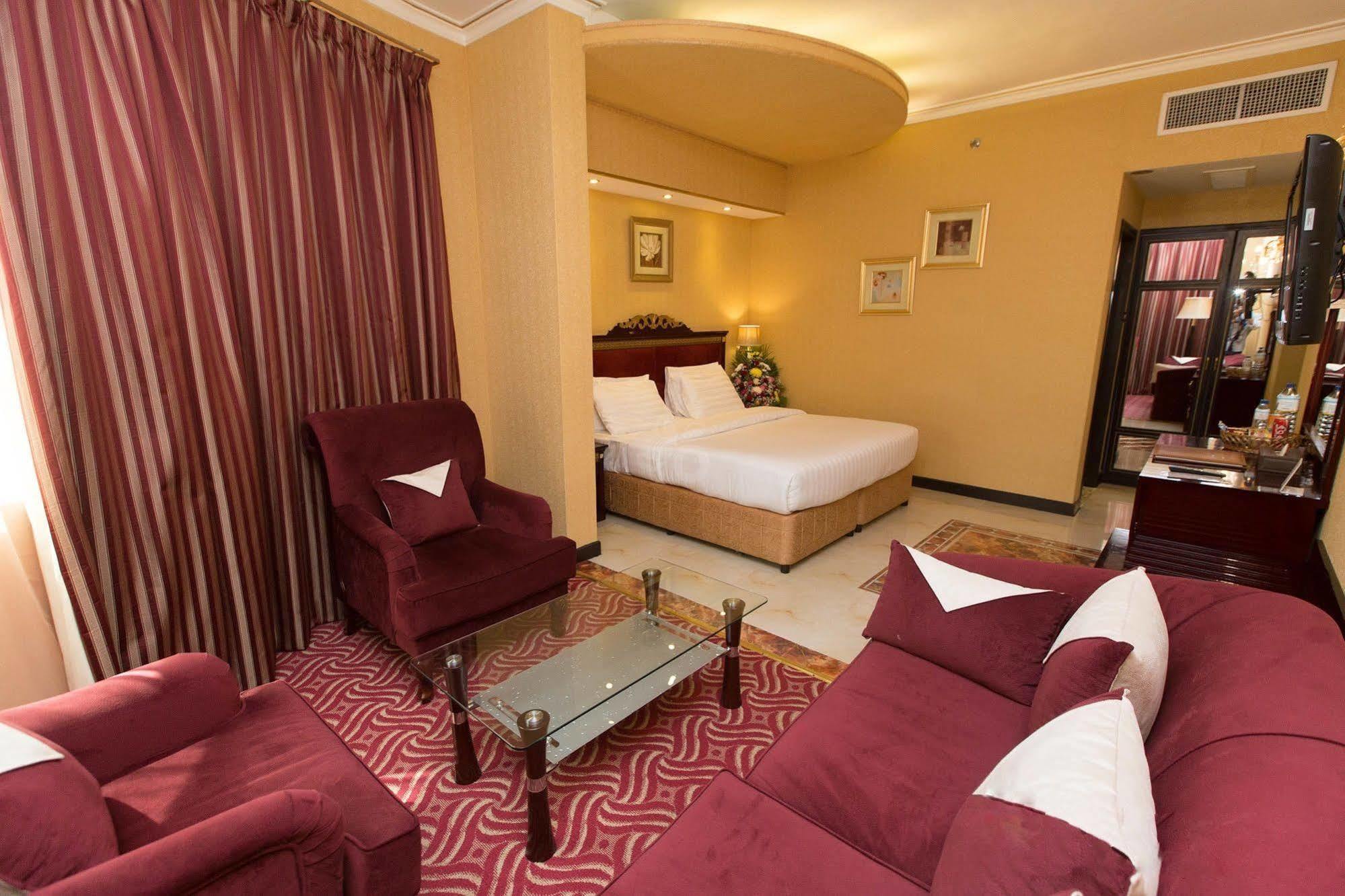 Comfort Inn Hotel Deira Ντουμπάι Εξωτερικό φωτογραφία