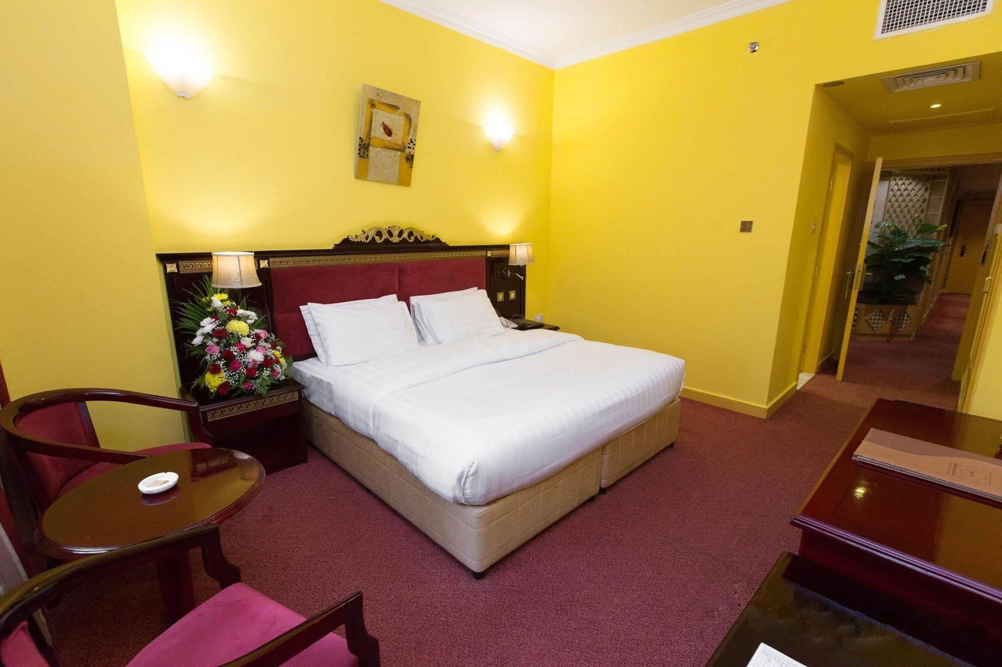 Comfort Inn Hotel Deira Ντουμπάι Εξωτερικό φωτογραφία